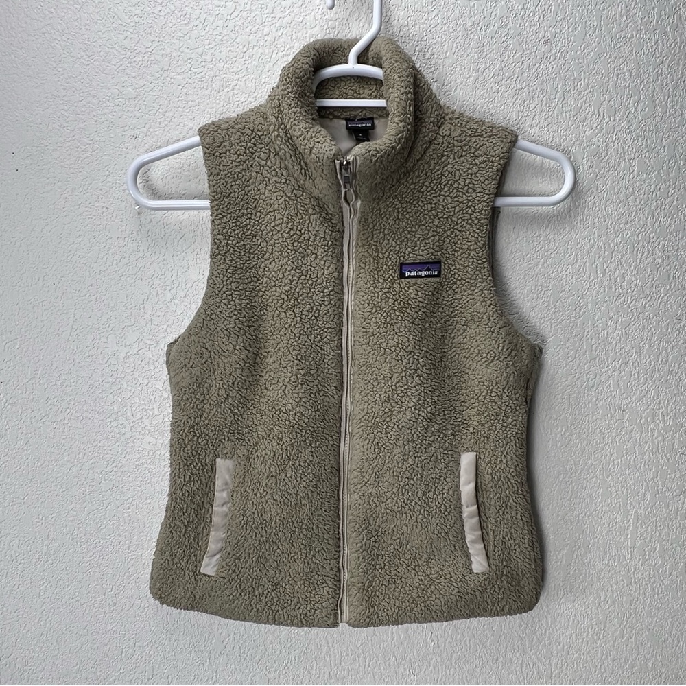 Patagonia Los Gatos Vest Women's Small Tan Fleece Deep Pile Full Zip Polyester